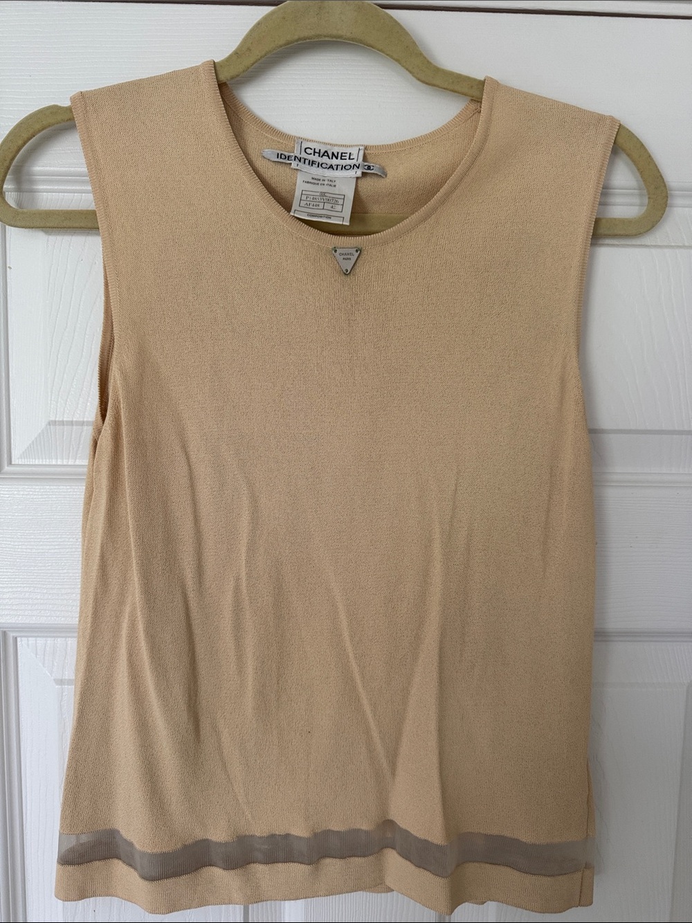 CHANEL Cream Sleeveless Knit Tank with Contrast Hem